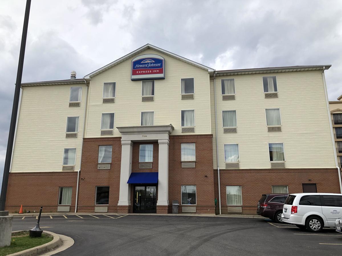 Howard Johnson By Wyndham Airport Louisville Dış mekan fotoğraf